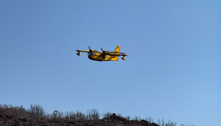 Φωτιά-στην-Κεφαλονιά-στην-περιοχή-Μαυράτα-–-Συναγερμός-στην-Πυροσβεστική