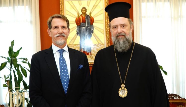 Ο-Παύλος-Ντε-Γκρες-στον-Μητροπολίτη-Θεσσαλονίκης-Φιλόθεο