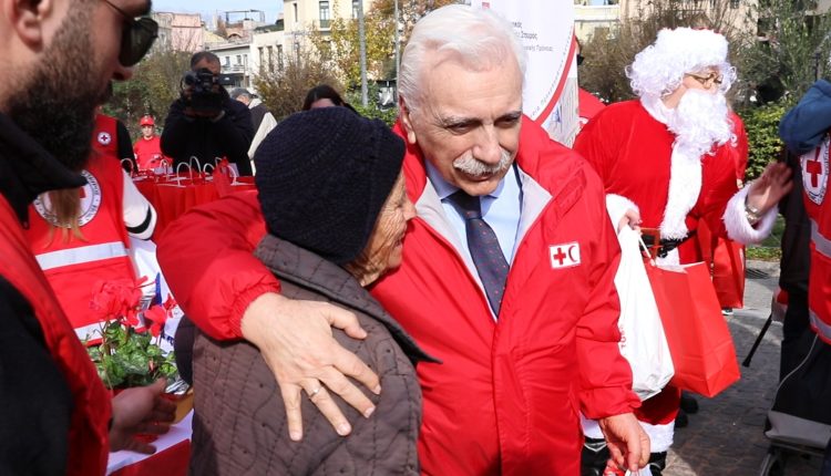 Από-την-ανθρωπιά-στην-πράξη:-Ο-dr.-Αντώνιος-Αυγερινός-μιλά-για-την-αποστολή-του-Ελληνικού-Ερυθρού-Σταυρού