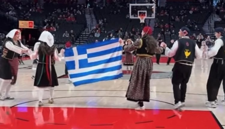 Γλέντι-ελληνικό-στο-nba:-Χοροί-και-μουσική-στο-ημίχρονο-του-αγώνα-Μπλέιζερς-Μπακς