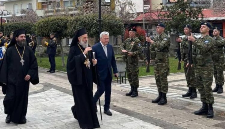 Εκκλησία-και-λαός-τίμησαν-την-εθνική-επέτειο-της-25ης-Μαρτίου-στην-Καρδίτσα