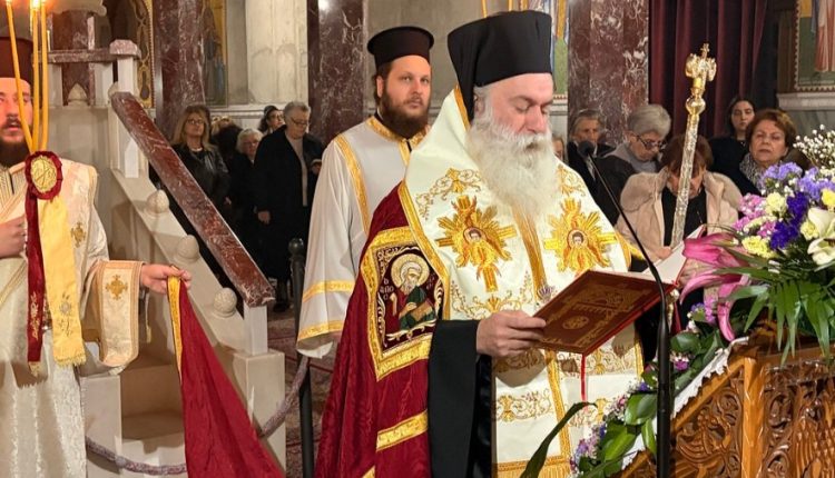 Ο-Ακάθιστος-Ύμνος-στην-Μητρόπολη-Κορίνθου