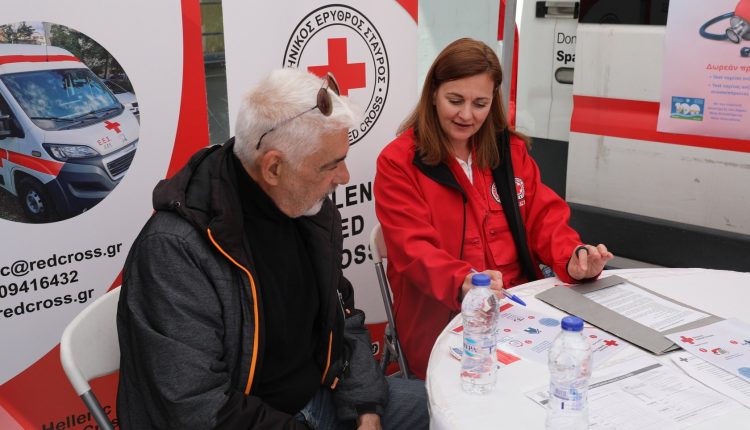 Ο-Ελληνικός-Ερυθρός-Σταυρός-τιμά-την-Παγκόσμια-Ημέρα-Υγείας-με-μεγάλη-δράση-στην-Πλατεία-Συντάγματος