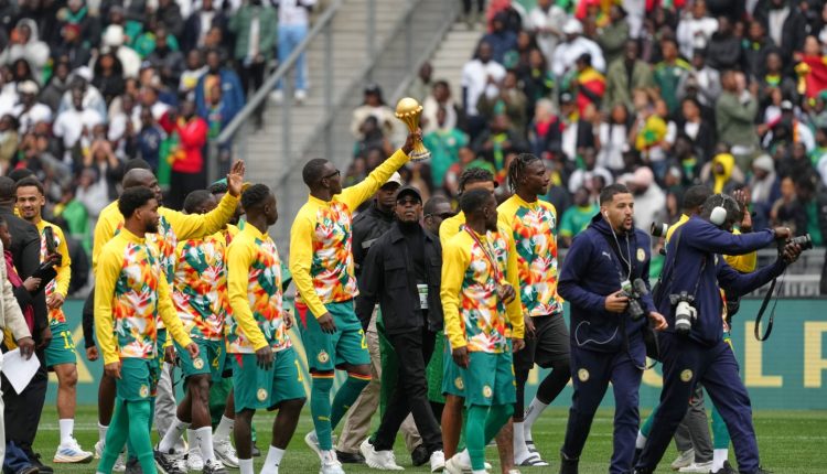 copa-africa:-Το-Μαρόκο-κινείται-νομικά-κατά-της-Σενεγάλης-για-τη-φιέστα-με-το-τρόπαιο-στο-Παρίσι