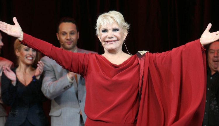 Ολυμπιακός-και-Βαγγέλης-Μαρινάκης-για-Μαρινέλλα:-«Η-μοναδική-της-φωνή-και-τα-υπέροχα-τραγούδια-της-θα-ηχούν-για-πάντα-στις-καρδιές-μας»