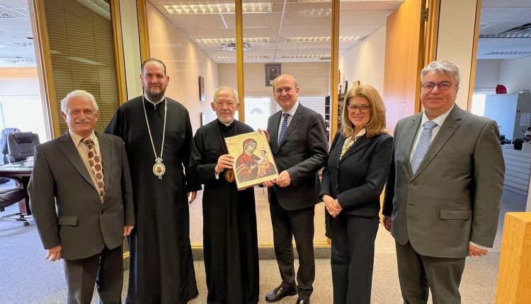 Επίσκεψη-του-Αντιπροέδρου-της-Ελληνικής-Κυβέρνησης-Κωστή-Χατζηδάκη-στην-Αρχιεπισκοπή-Καναδά