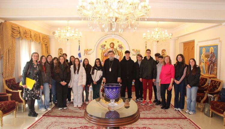 Επίσκεψη-μαθητών-Γυμνασίων-στον-Μητροπολίτη-Σερρών