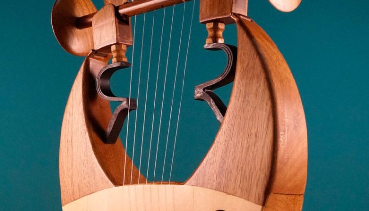 Αναβιώνοντας-την-αρχαία-ελληνική-κιθάρα-για-το-god-of-war-–-Πώς-ένα-όργανο-2.000-ετών-βρήκε-τον-δρόμο-του-σε-ένα-σύγχρονο-video-game