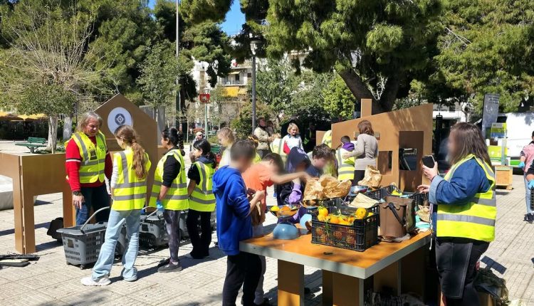 Δούκας:-Μαθαίνουμε,-ανακυκλώνουμε,-αλλάζουμε-την-πόλη-–-Τα-παιδιά-δίνουν-το-σύνθημα-για-μια-πόλη-χωρίς-απόβλητα