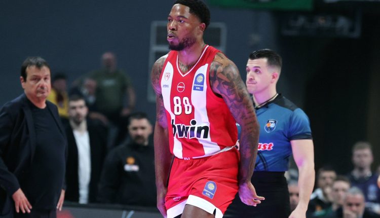 Ολυμπιακός:-Νοκ-άουτ-με-θλάση-ο-Τζόουνς