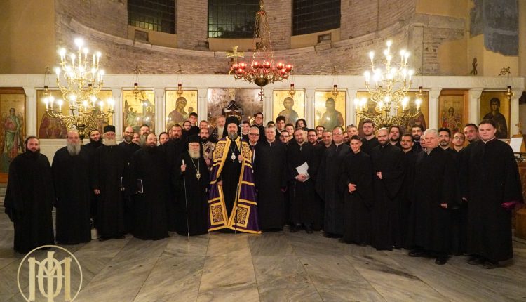 Η-Ακολουθία-της-Παννυχίδος-στην-Ιερά-Μητρόπολη-Θεσσαλονίκης