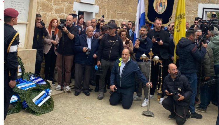 Η-Θεολογική-Σχολή-της-Εκκλησίας-της-Κύπρου-στη-Δοξολογία-για-την-επέτειο-της-1ης-Απριλίου-1955