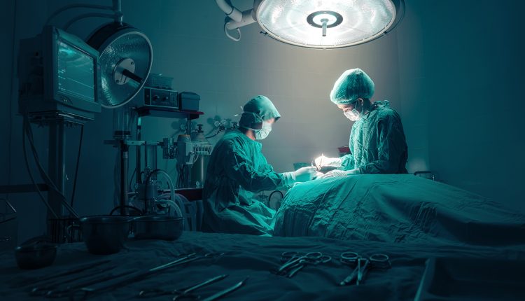 «Γέφυρα-ζωής»-στο-Ερρίκος-Ντυνάν-για-τη-δωρεά-οργάνων-61χρονης-από-την-Εύβοια