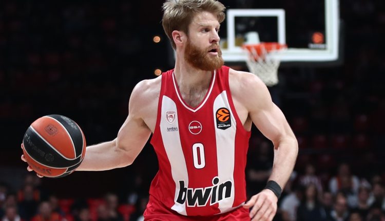 Το-«ευχαριστώ»-του-Γουόκαπ-στους-φιλάθλους-Ολυμπιακού,-Παναθηναϊκού-–-«Η-Ελλάδα-είναι-το-σπίτι-μου»