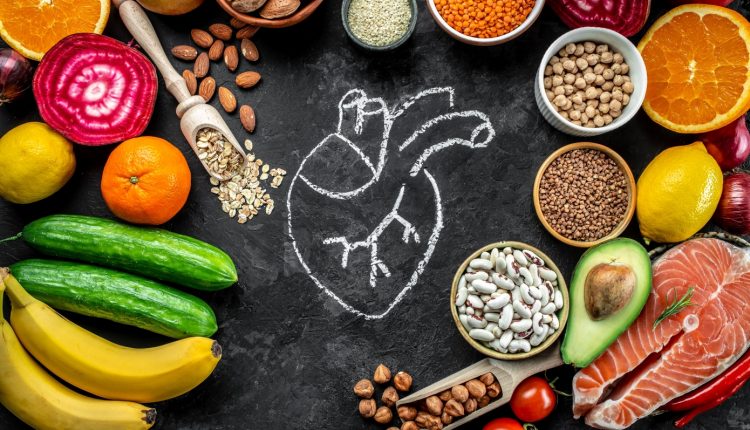 12-καθημερινές-τροφές-που-βοηθούν-στη-μείωση-της-χοληστερίνης-μετά-τα-50