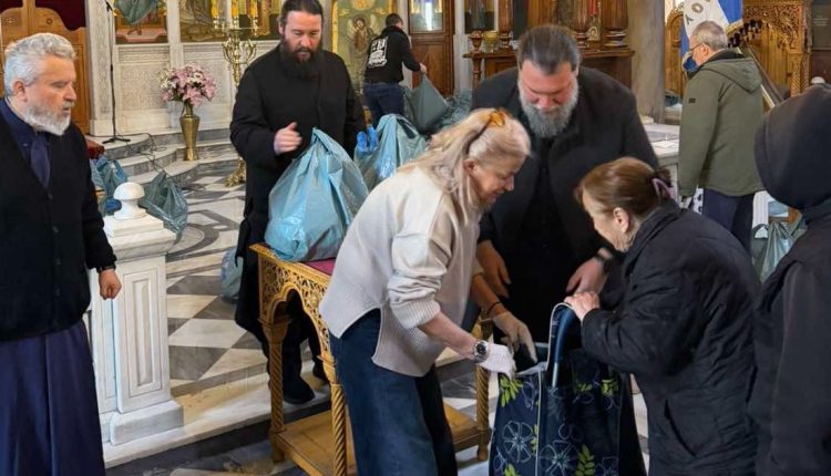 Δέματα-Αγάπης-από-την-Ιερά-Μητρόπολη-Νέας-Ιωνίας