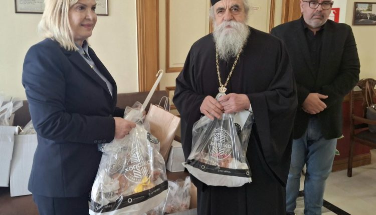 Ιερά-Μητρόπολη-Ηλείας-και-Περιφέρεια-Δυτικής-Ελλάδας-στηρίζουν-ευάλωτες-οικογένειες-ενόψει-του-Πάσχα
