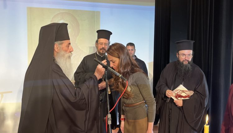 Ευχέλαιο-στα-Εκπαιδευτήρια-της-Ιεράς-Μητροπόλεως-Πειραιώς-παρουσία-της-Υπουργού-Κοινωνικής-Συνοχής-και-Οικογένειας