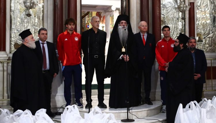 Γεύματα-αγάπης-για-το-Πάσχα-από-τον-Ολυμπιακό