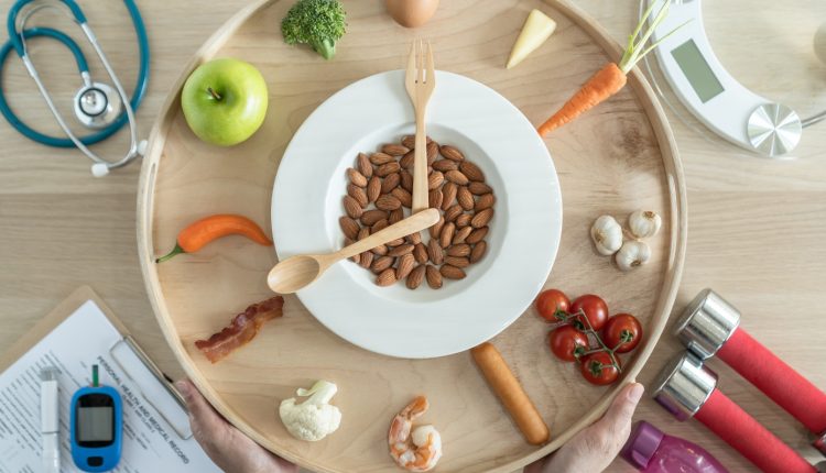 4-διατροφικοί-μύθοι-για-το-σάκχαρο-καταρρίπτονται-–-Τι-ισχύει-πραγματικά-σύμφωνα-με-ειδικούς-στον-διαβήτη