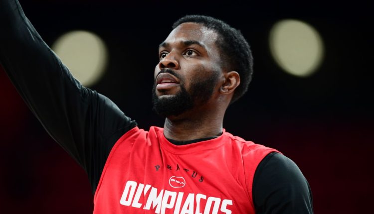 Ολυμπιακός:-Εισέβαλε-στα-αποδυτήρια-ο-Έβανς!