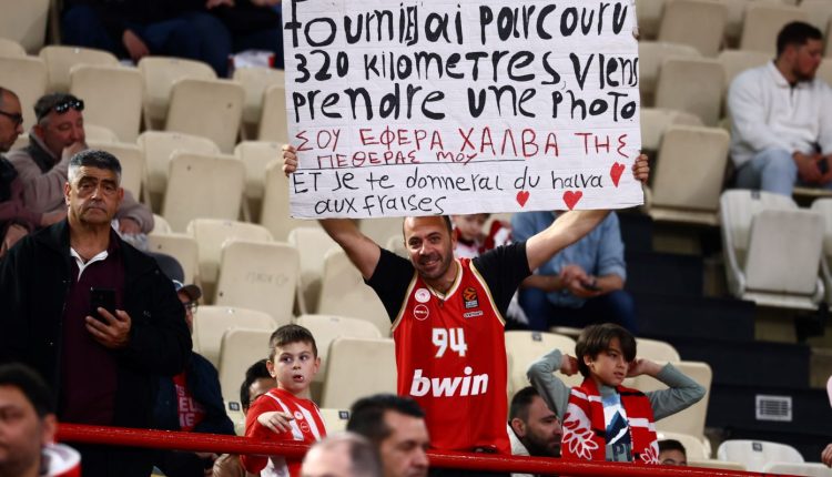 Φίλαθλος-σε-Φουρνιέ:-«Σου-έφερα-χαλβά-της-πεθεράς-μου»!