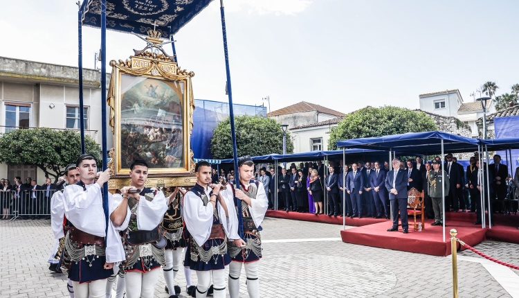 Αρχιεπίσκοπος-Ιερώνυμος:-«Το-έθνος-ακουμπά-με-ευλάβεια-στο-Μεσολόγγι»-–-Ιστορικός-εορτασμός-στην-Ιερά-Πόλη-για-τα-200-χρόνια-από-την-ηρωική-Έξοδο