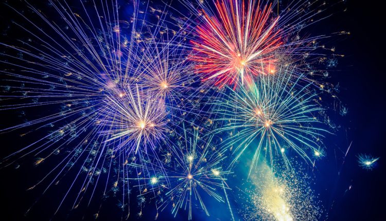 Να-μπει-τέλος-στα-θορυβώδη-πυροτεχνήματα-και-τα-ιπτάμενα-φαναράκια-που-τραυματίζουν-τα-ζώα-και-το-περιβάλλον,-ζητά-η-ΝΕΜΕΣΙΣ