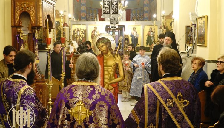 Η-ακολουθία-του-Όρθρου-της-Μ.-Δευτέρας-στη-Μητρόπολη-Θεσσαλονίκης