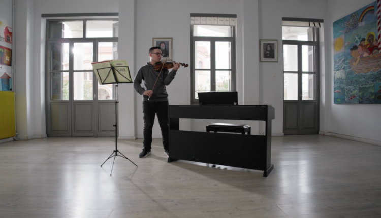 Η-«ΑΠΟΣΤΟΛΗ»-φωτίζει-τη-δύναμη-της-ευκαιρίας-μέσα-από-την-ιστορία-του-17χρονου-Θωμά-(ΒΙΝΤΕΟ)