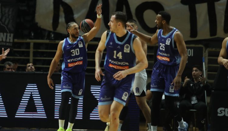 Η-Μύκονος-ευχήθηκε-στις-ελληνικές-ομάδες-με-έναν-ιδιαίτερο-τρόπο