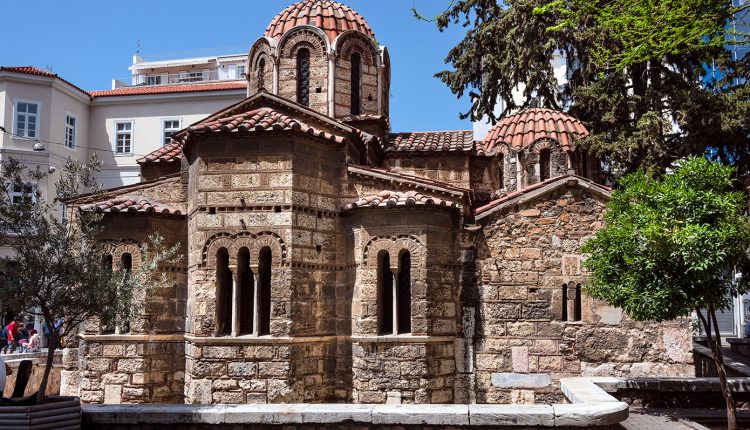 Πέντε-ιστορικές-εκκλησίες-στην-Αθήνα-για-να-ακούσετε-το-Τροπάριο-της-Κασσιανής-σε-κλίμα-κατάνυξης