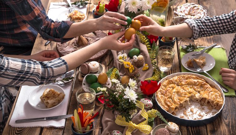 Όλα-όσα-πρέπει-να-ξέρετε-και-να-προσέξετε-πριν-το-πασχαλινό-τραπέζι