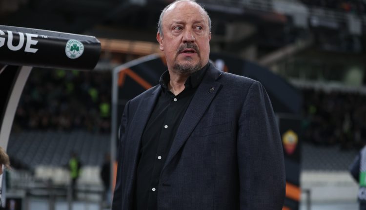 Διαφώνησε-με-όλους-ο-Μπενίτεθ:-Ζητά-παραμονή-Λαφόν,-αλλά-αυτός-θέτει-όρους!