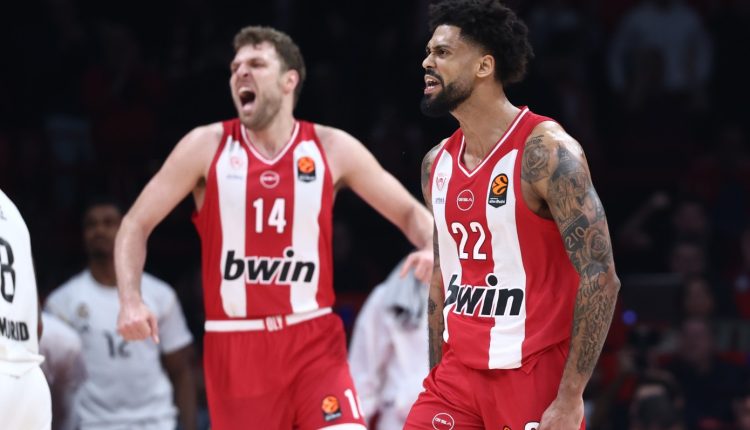 Ολυμπιακός-–-Ρεάλ-Μαδρίτης-102-88:-Αγκαλιά-με-την-1η-θέση-με-ρεκόρ-Ντόρσεϊ