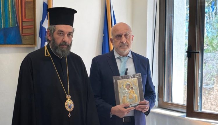 Επίσκεψη-του-Μητροπολίτη-Λάμπης-στον-Δήμο-Σφακίων