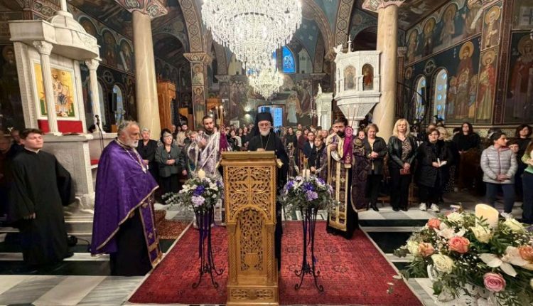 Η-Μεγάλη-Τρίτη-στον-Ιερό-Ναό-Παναγίας-Φανερωμένης-Νέας-Αρτάκης