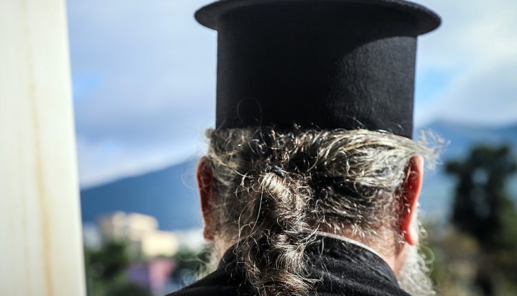 Υπέκυψε-ο-ιερέας-που-τραυματίστηκε-σοβαρά-σε-τροχαίο-στο-Ακρωτήρι-Χανίων