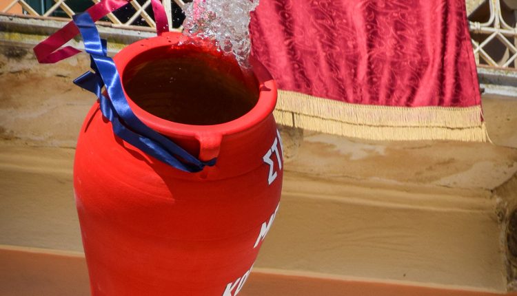 Ανάσταση-με-βροχή-και-σούβλισμα-με-ήλιο-–-Οι-αλλαγές-του-καιρού-μέχρι-την-Κυριακή-του-Πάσχα