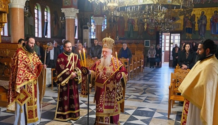 Αρχιερατική-Θ-Λειτουργία-στην-ΙΜ.-Αγίας-Κυριακής-Λουτρού