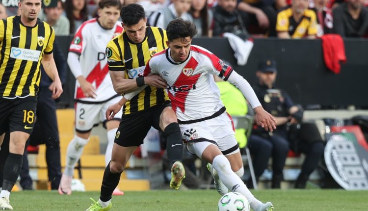 Ράγιο-Βαγιεκάνο-–-ΑΕΚ-3-0:-Κυνηγάει…-επική-ανατροπή-στη-Νέα-Φιλαδέλφεια