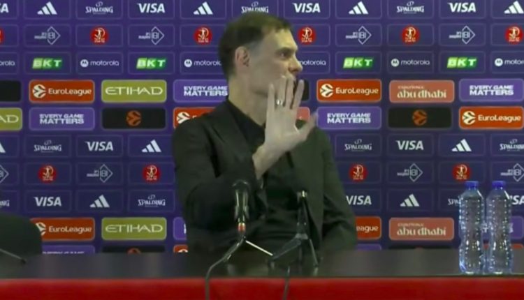 Άδεια-η-αίθουσα-Τύπου-για-τον-Μπαρτζώκα-–-«Πάντα-έτσι-είναι-εδώ;»