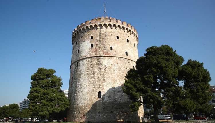 Περιορισμοί-σε-κυκλοφορία-και-στάθμευση-οχημάτων-λόγω-της-περιφοράς-των-Επιταφίων-στο-κέντρο-της-Θεσσαλονίκης