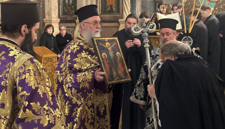 Η-Ακολουθία-των-Παθών-στον-Πανίερο-Ναό-της-Αναστάσεως