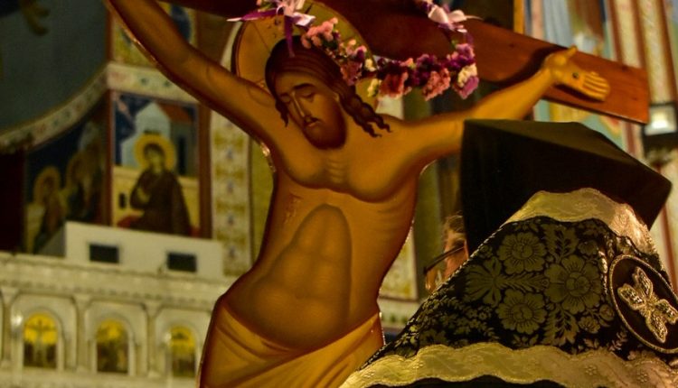 Λαρίσης-Ιερώνυμος:-Η-Σταύρωση-του-Θεανθρώπου,-το-φρικτότερο-έγκλημα-όλων-των-αιώνων