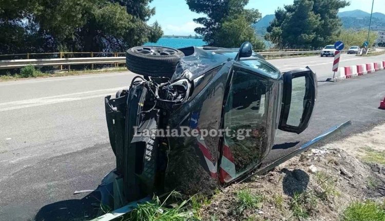 Αυτοκίνητο-τούμπαρε-μετά-από-σύγκρουση-με-άλλο-ΙΧ-στην-παραλία-του-Αγίου-Κωνσταντίνου-–-Δεν-υπήρξε-σοβαρός-τραυματισμός