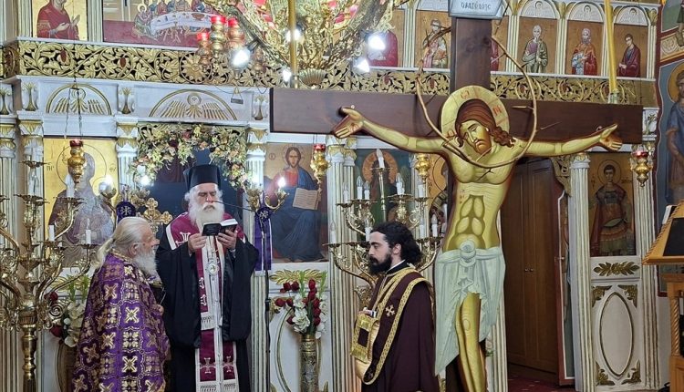 Μητροπολίτης-Άρτης:-«Στον-Σταυρό-η-πίστη-αναδεικνύεται-ισχυρότερη-από-τον-θάνατο»
