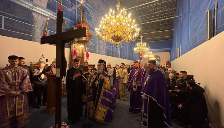 Μεγάλη-Τετάρτη-και-Μεγάλη-Πέμπτη-στην-Ιερά-Μητρόπολη-Χαλκίδος