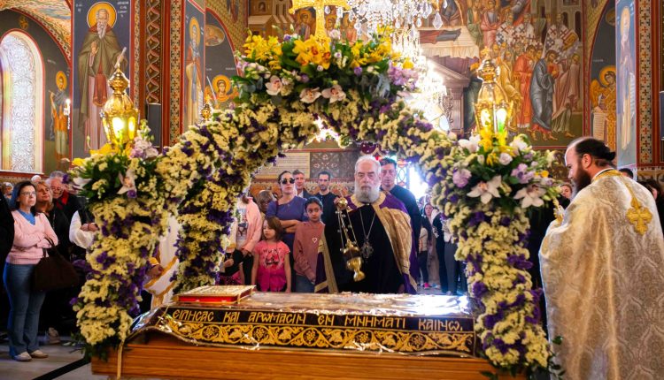 Ο-Εσπερινός-της-Αποκαθηλώσεως-στην-Καλαμάτα