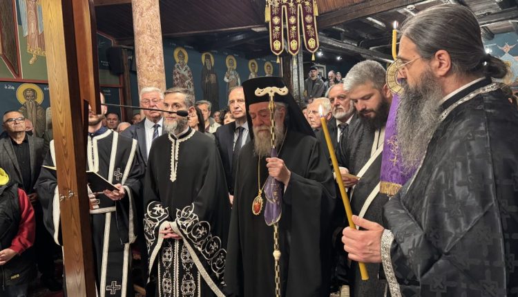 Η-Ακολουθία-των-Παθών-του-Κυρίου-στον-Μητροπολιτικό-Ιερό-του-Αγίου-Νικολάου-Ελευθερουπόλεως